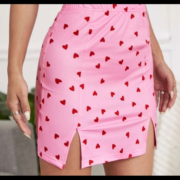 Skirts - Picture 8 of 10